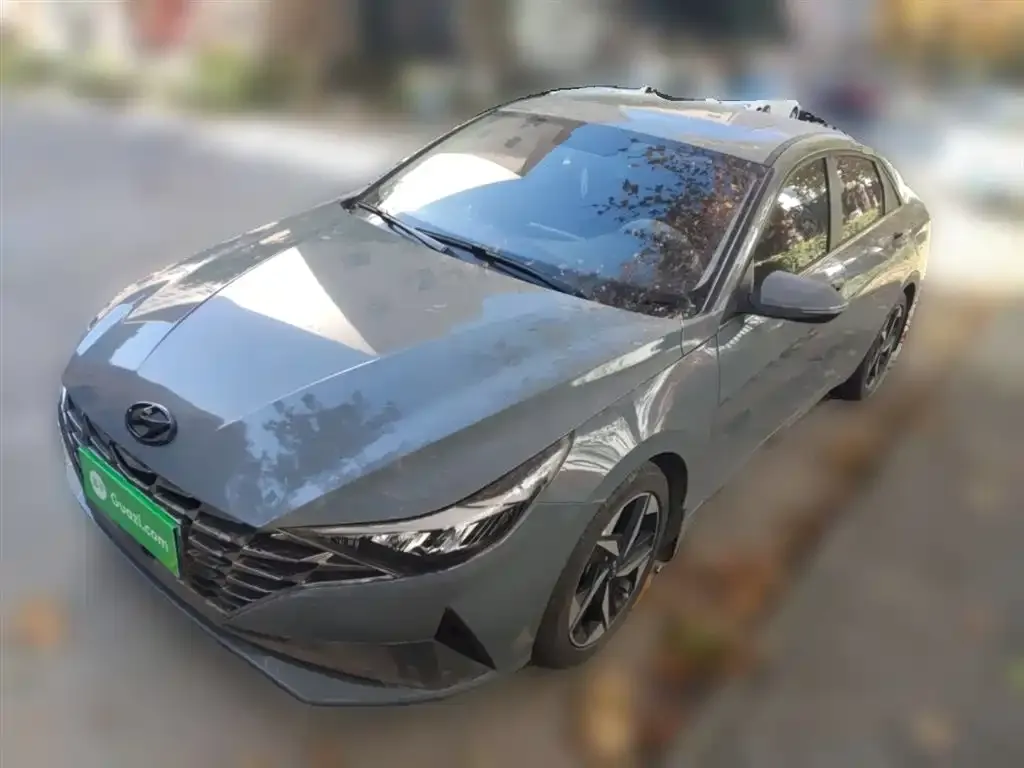 Hyundai Elantra — фото 2