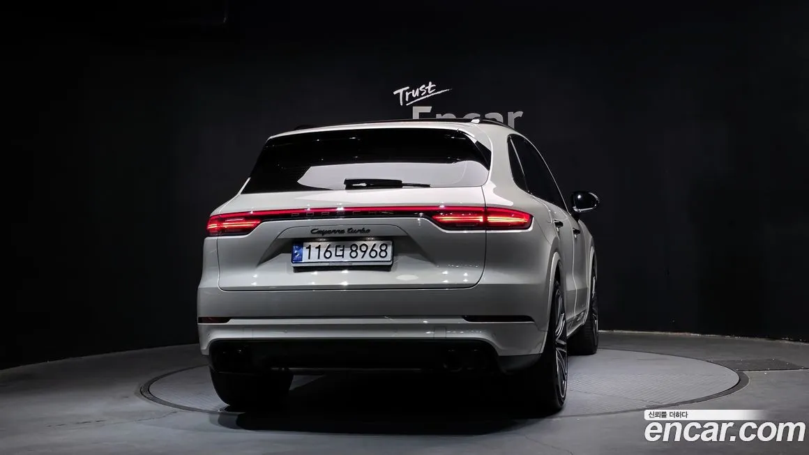 Porsche Cayenne — фото 4