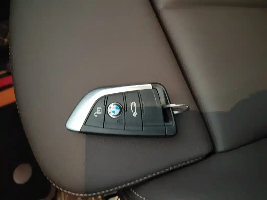 BMW X1 New Energy — фото 7