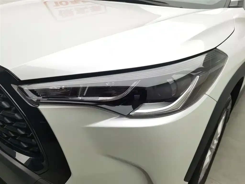Toyota Corolla Cross — фото 4