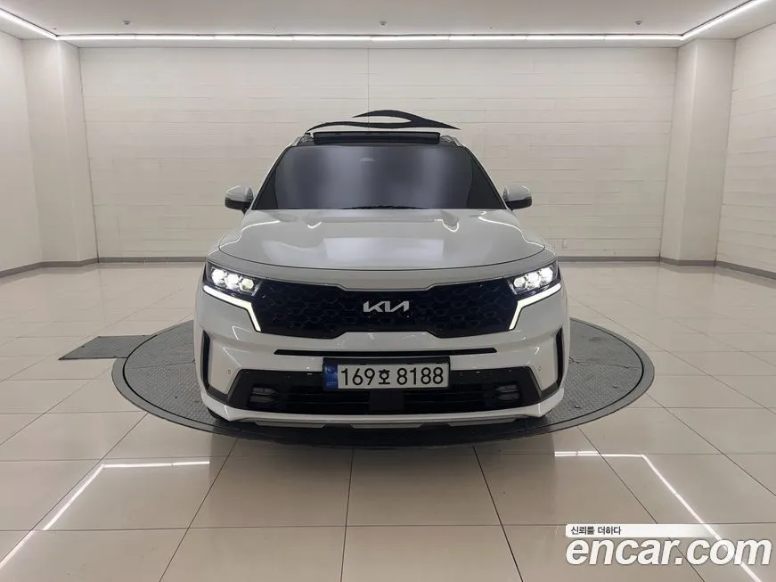 Kia Sorento — фото 1