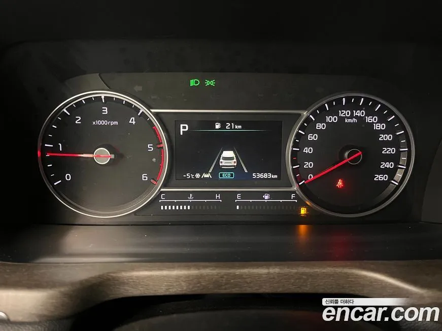 Kia Sorento — фото 4