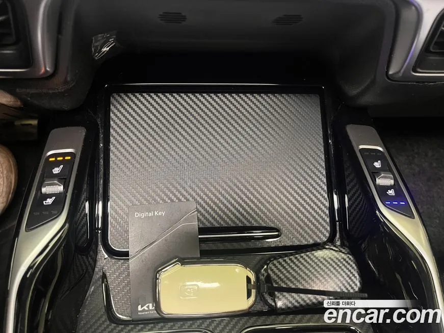 Kia Sorento — фото 8