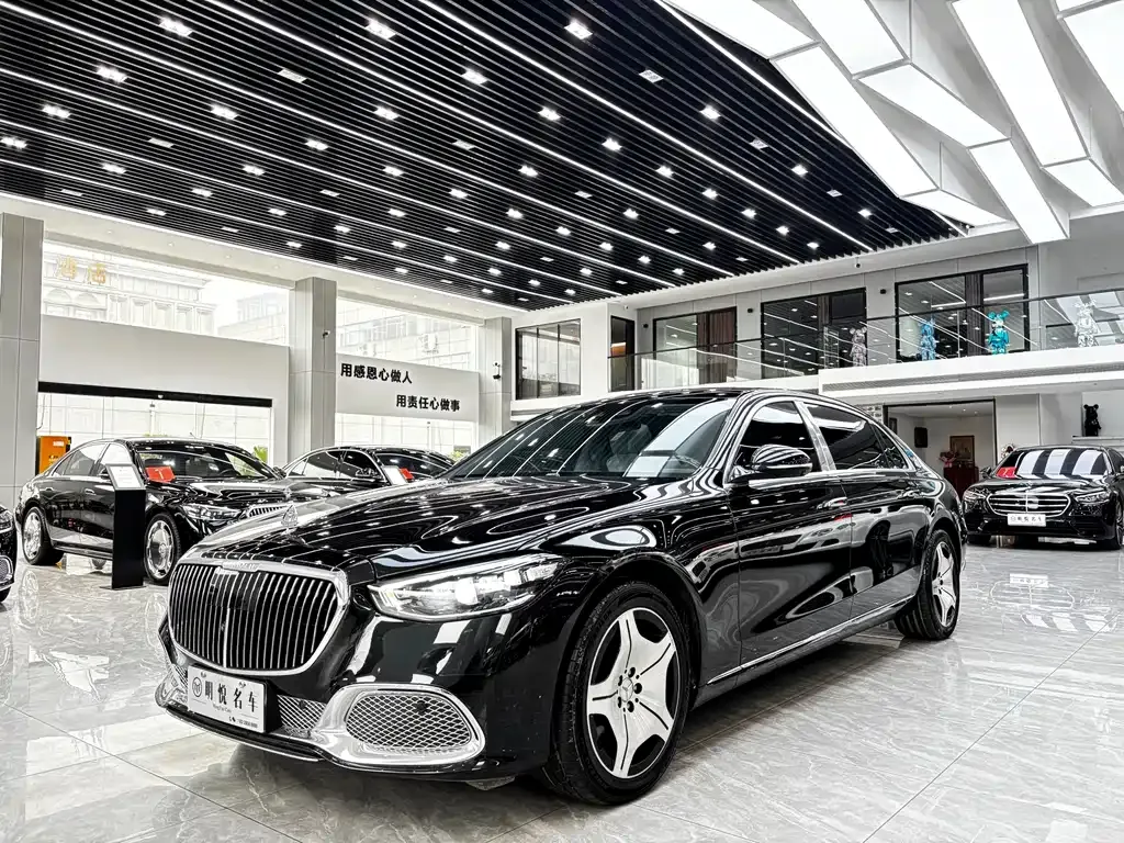 Mercedes-Benz S-Class — фото 1