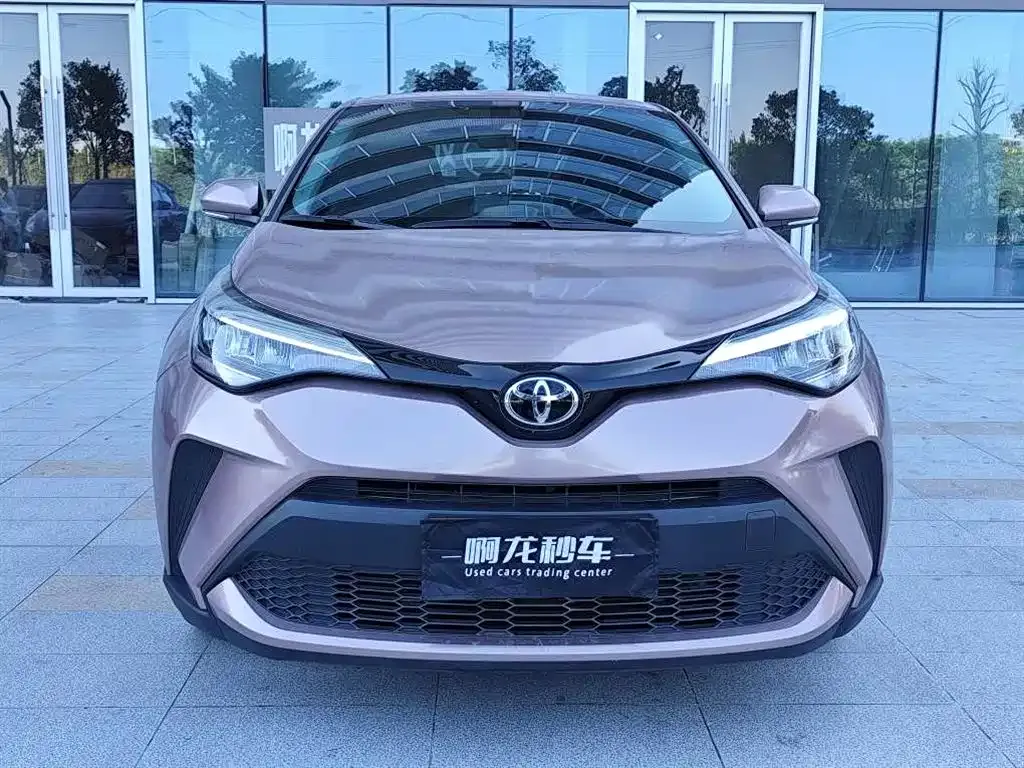 Toyota C-HR — фото 8