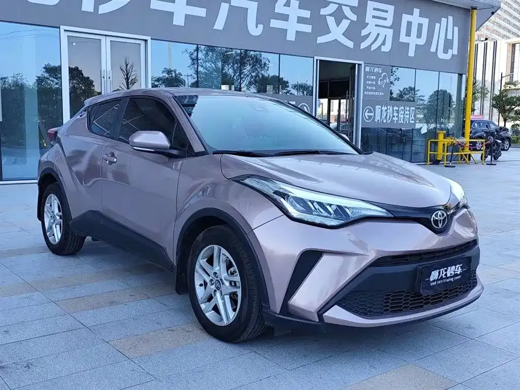 Toyota C-HR — фото 5