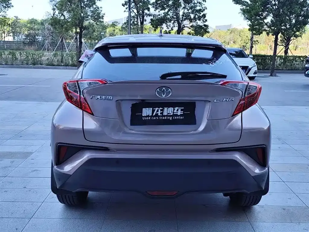Toyota C-HR — фото 6
