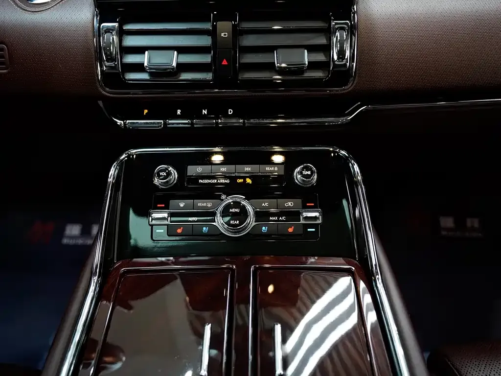 Lincoln Navigator — фото 2