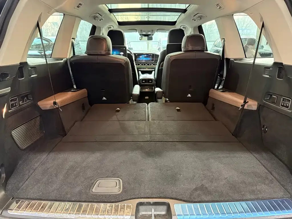 Mercedes-Benz GLS — фото 10