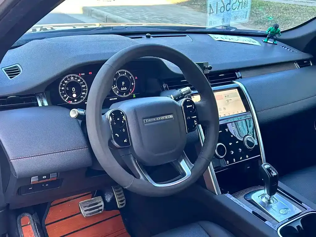 Land Rover Discovery Sport — фото 10