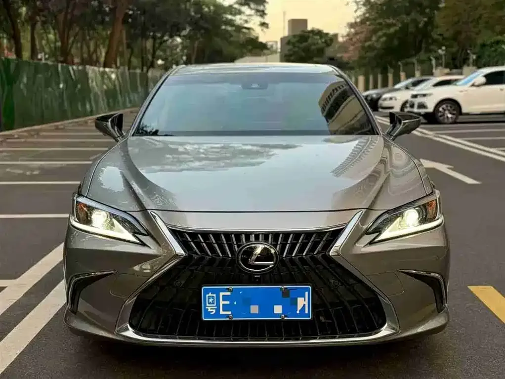 Lexus ES — фото 3
