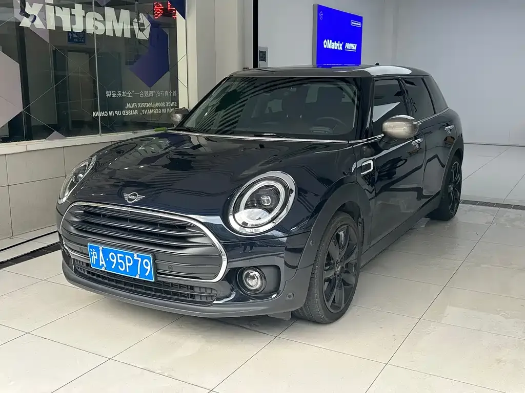 MINI Clubman — фото 1