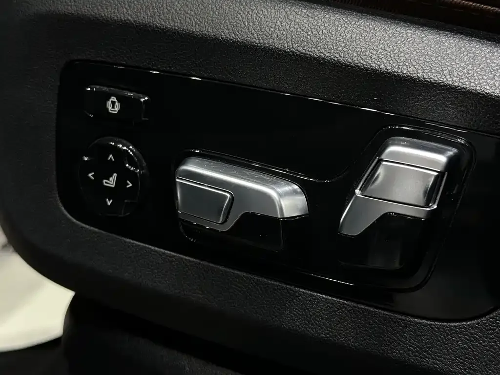 BMW X5 (Import) — фото 8