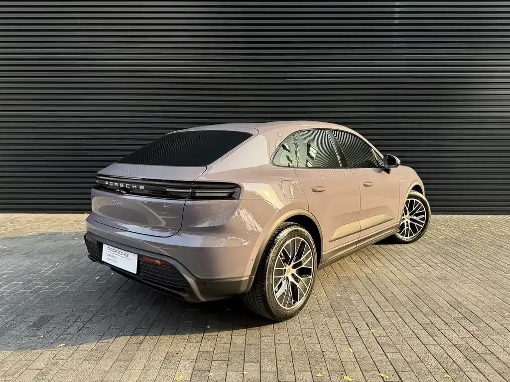 Porsche Macan EV — фото 10