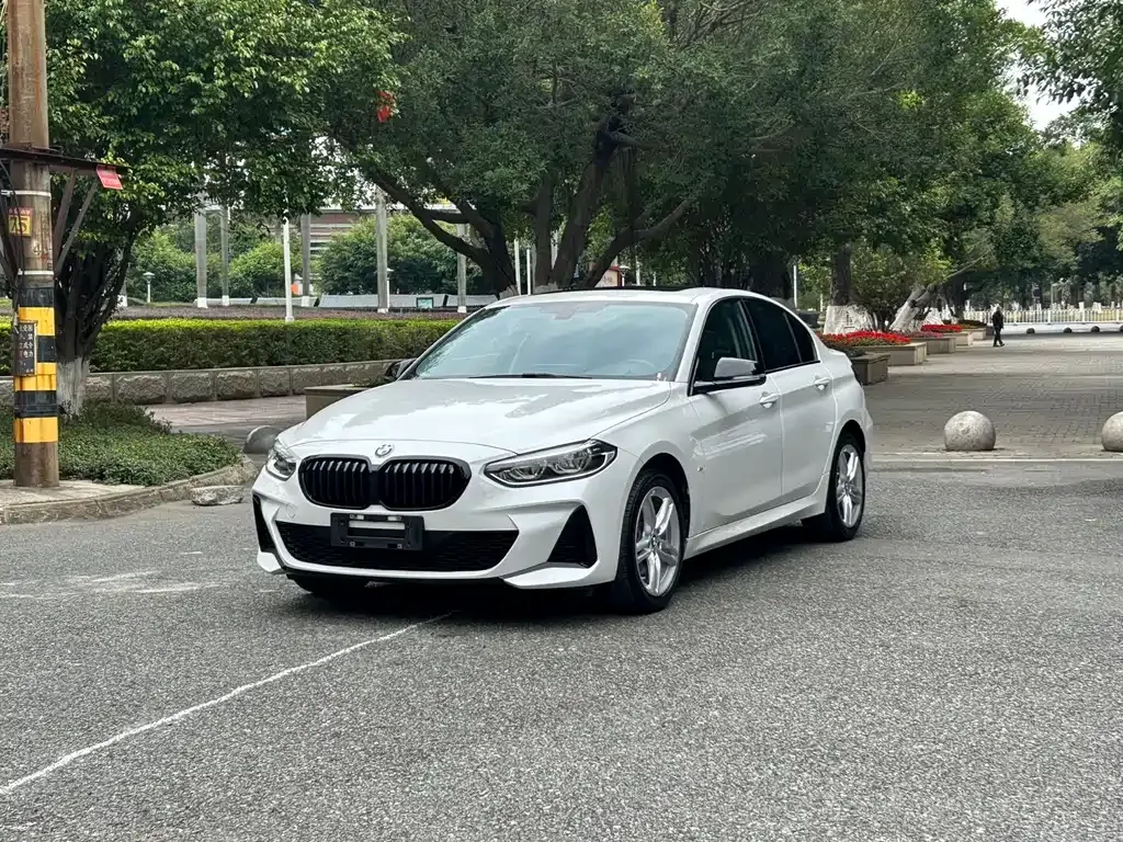 BMW 1 Series — фото 1