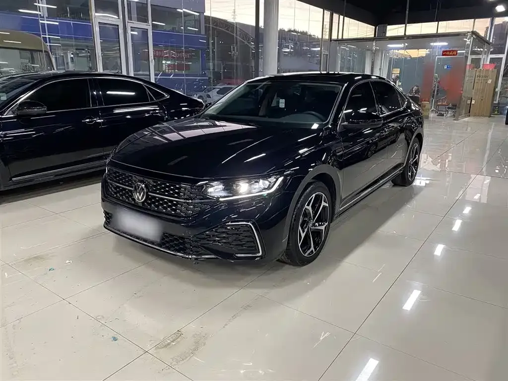 Volkswagen Passat — фото 3