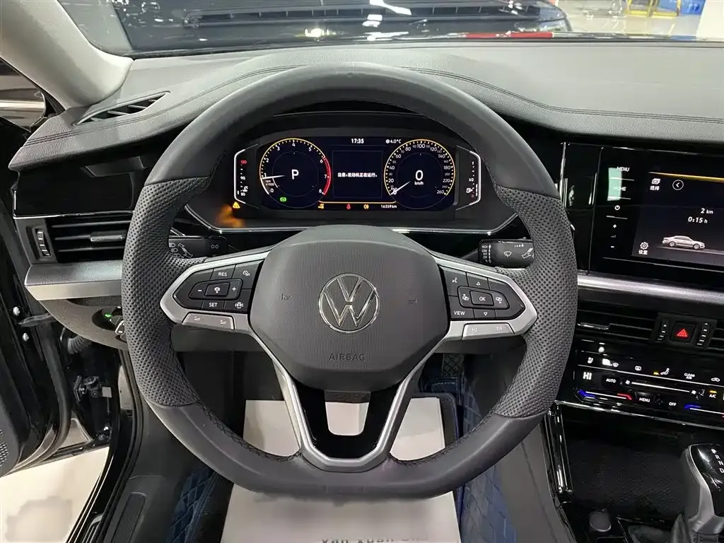 Volkswagen Passat — фото 4