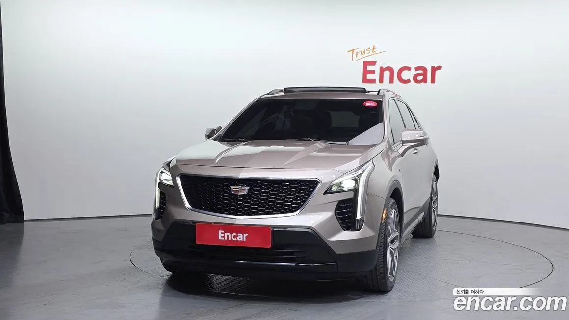 Cadillac XT4 — фото 2