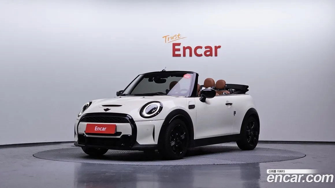 Mini Cooper Convertible — фото 1