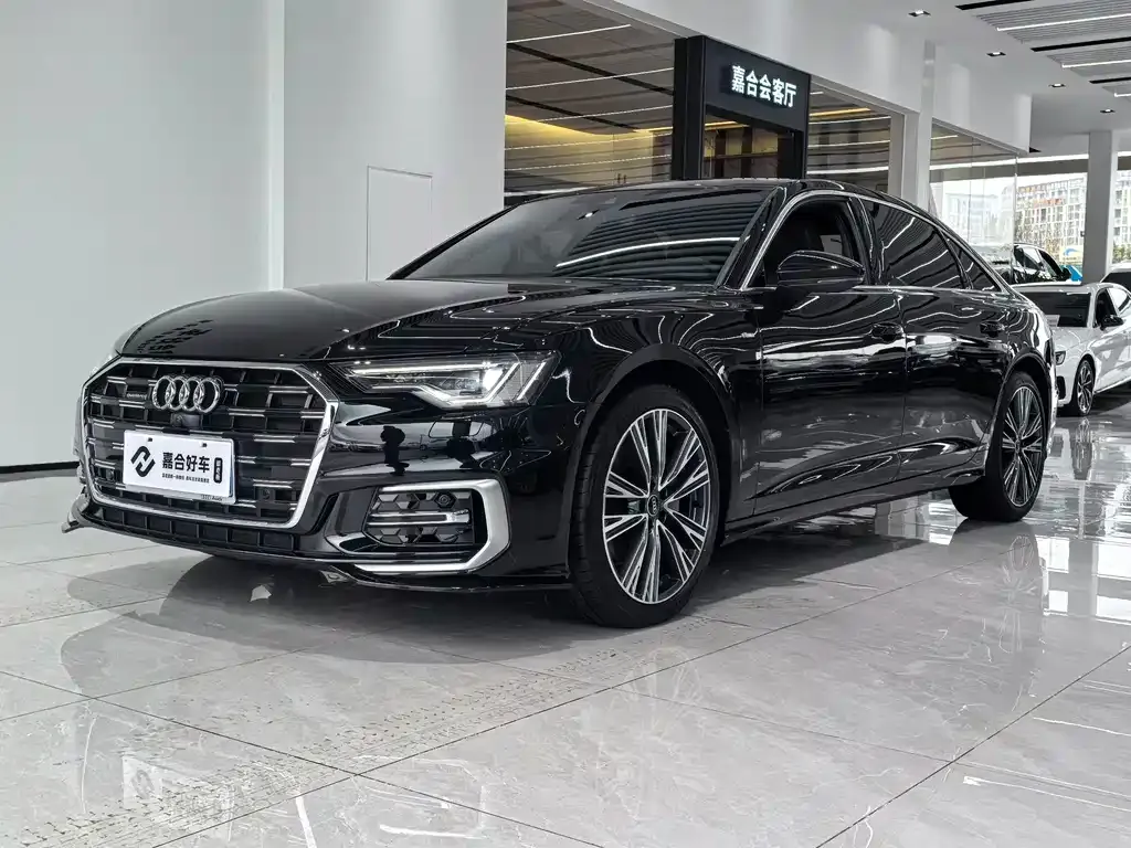 Audi A6L — фото 1