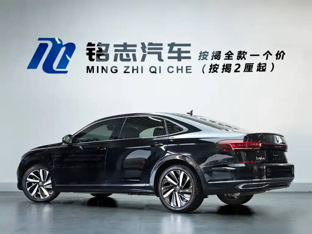 Volkswagen Passat — фото 3