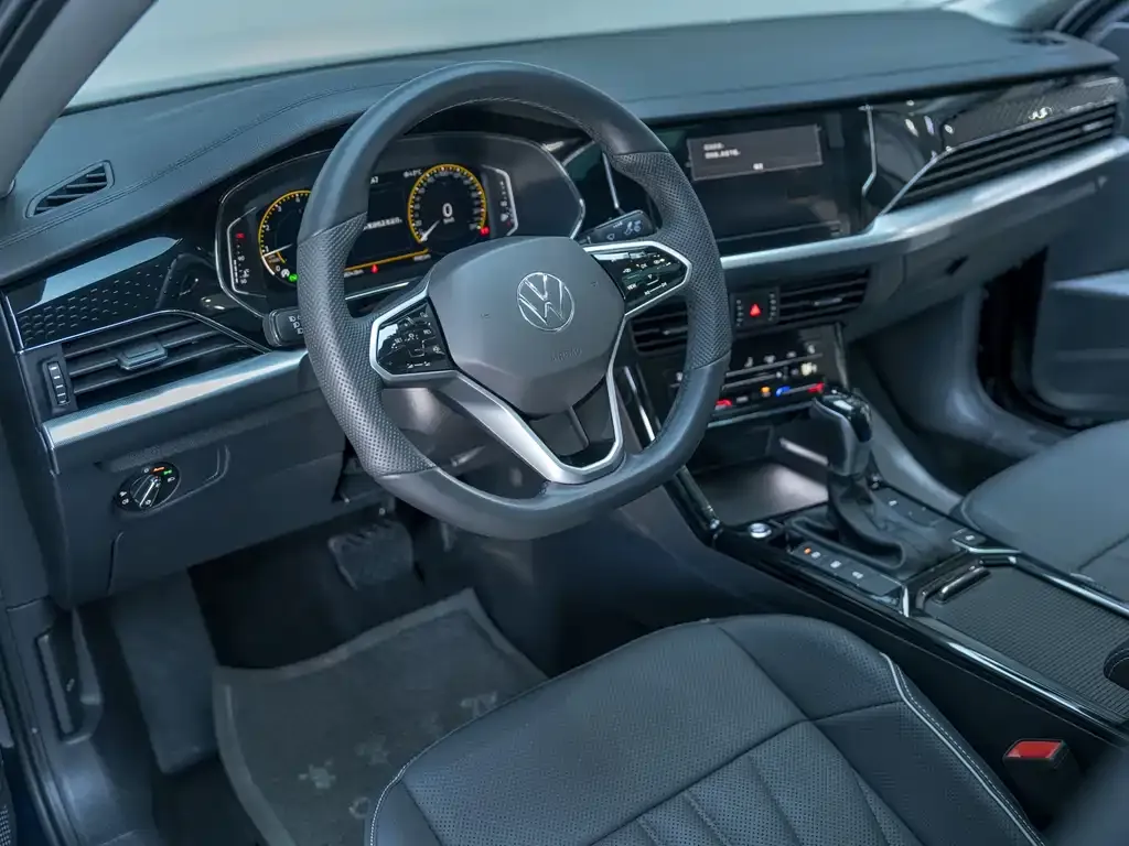 Volkswagen Passat — фото 9