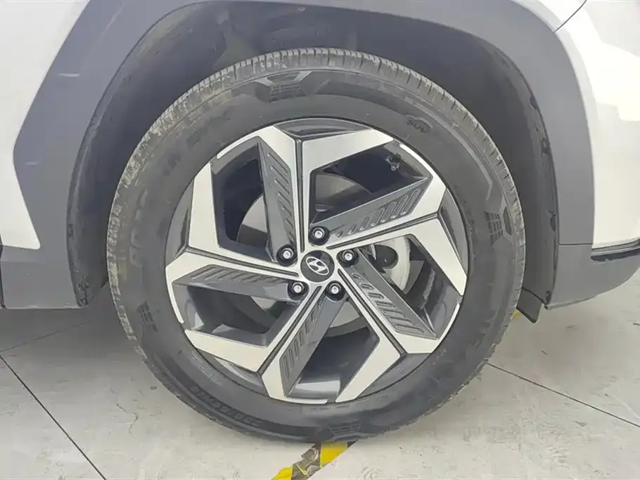 Hyundai Tucson — фото 6