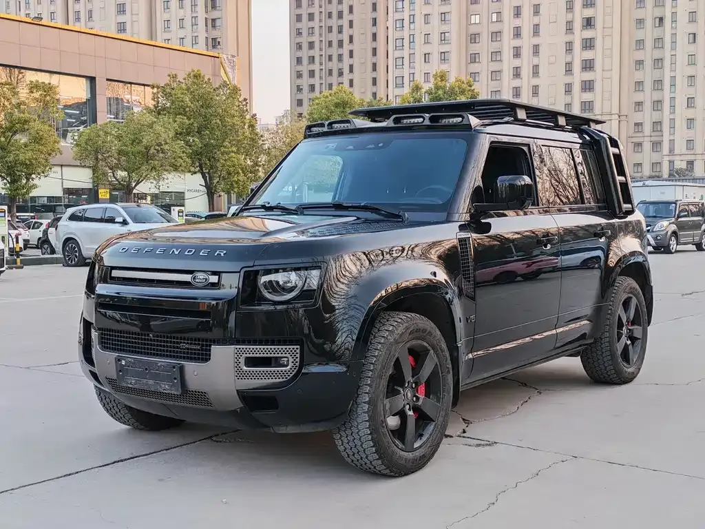 Land Rover Defender — фото 1