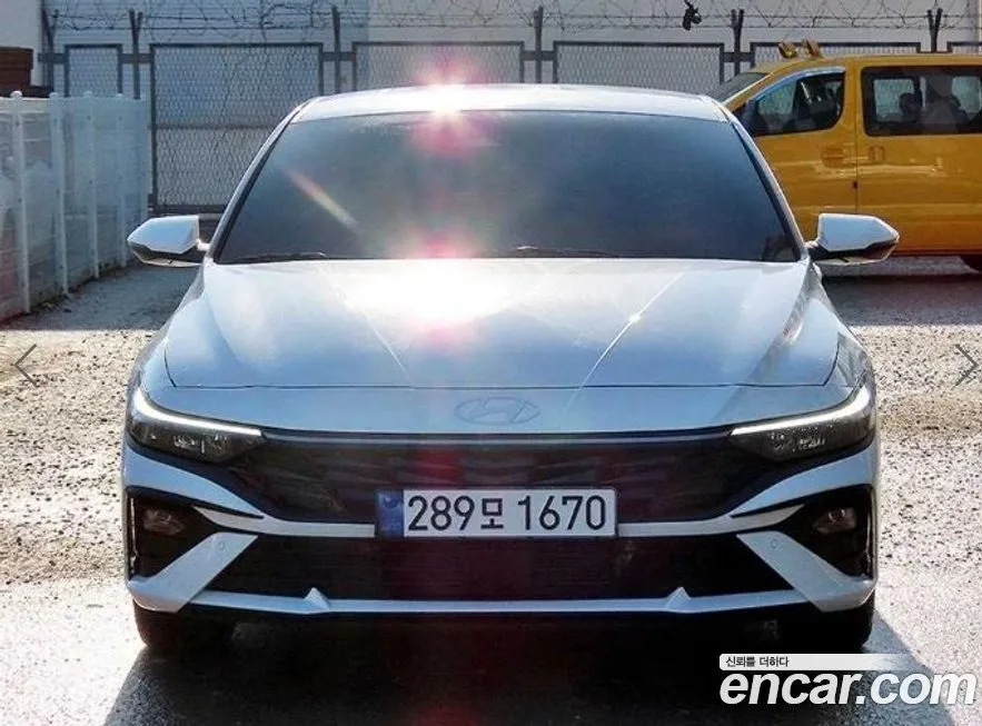Hyundai AVANTE — фото 10