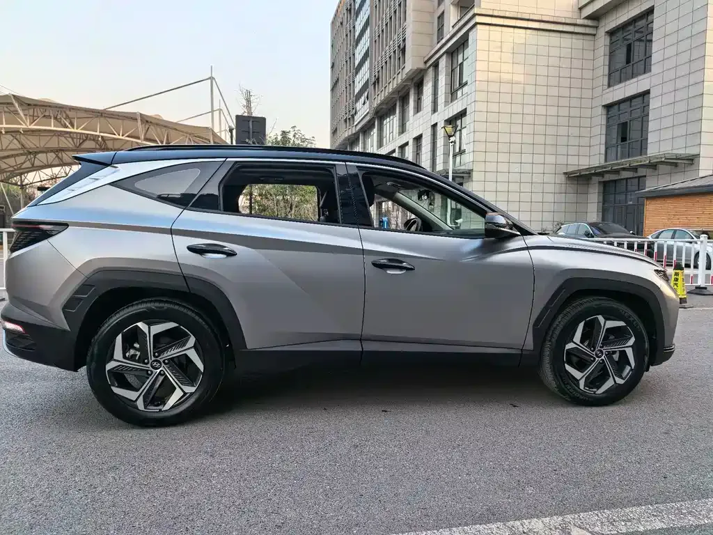 Hyundai Tucson — фото 10