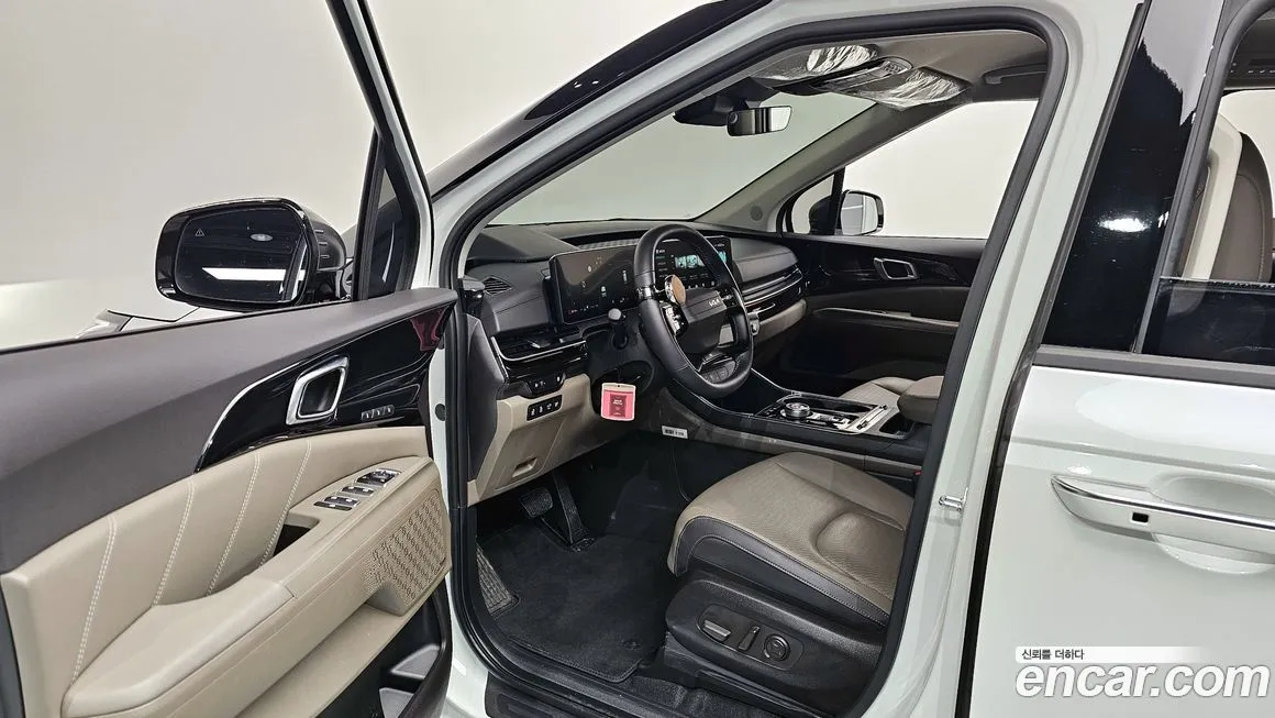 Kia Carnival — фото 10