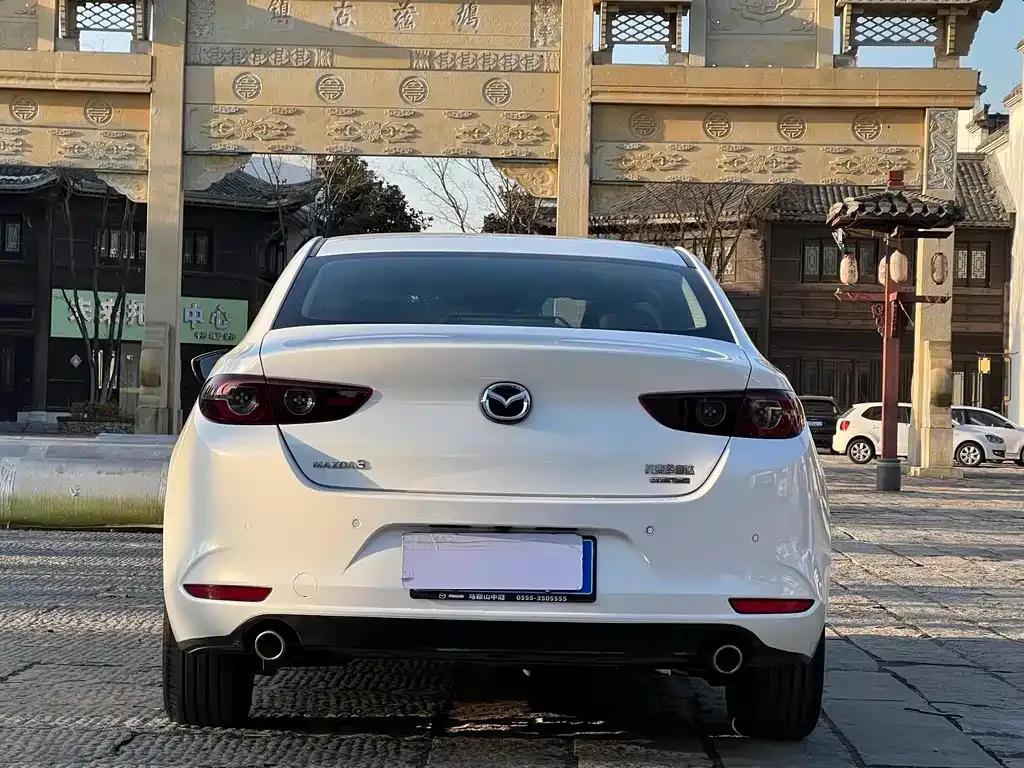 Mazda 3 Axela — фото 5