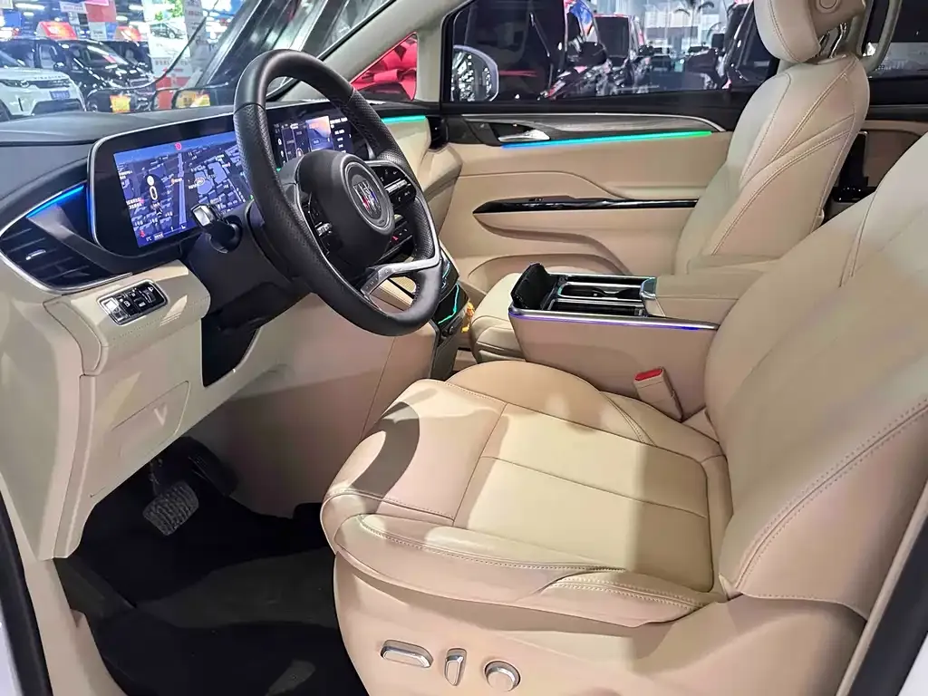 Buick GL8 Hybrid — фото 2
