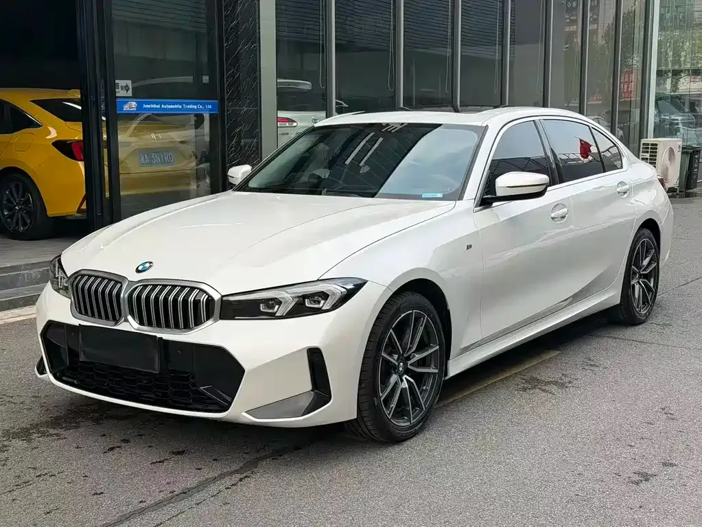 BMW 3 Series — фото 1