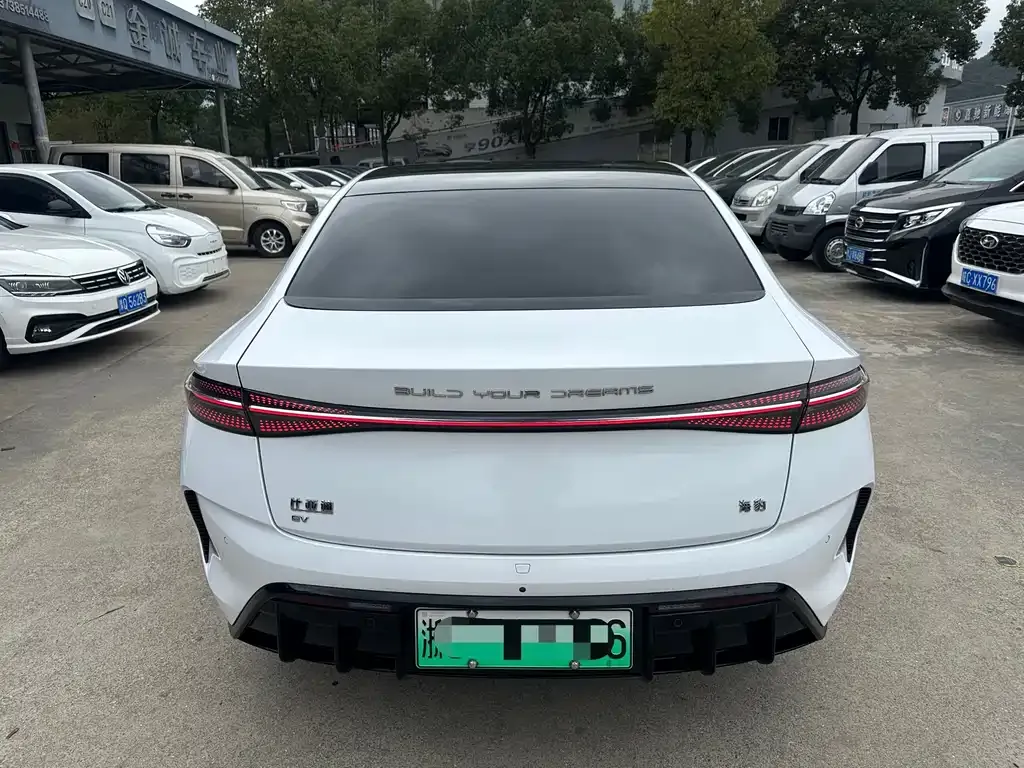 BYD Seal — фото 5