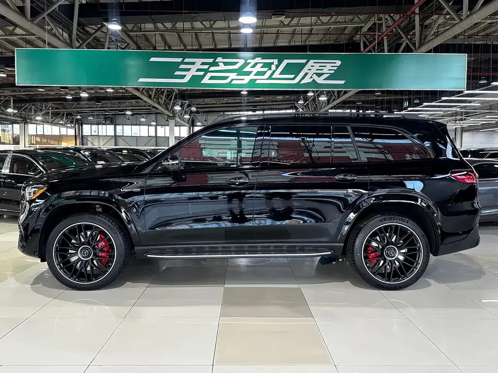 Mercedes-Benz GLS AMG — фото 10