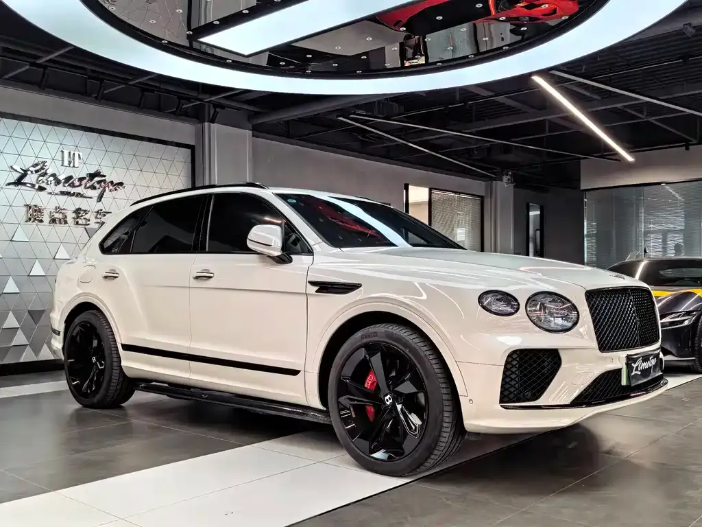 Bentley Bentayga PHEV — фото 1