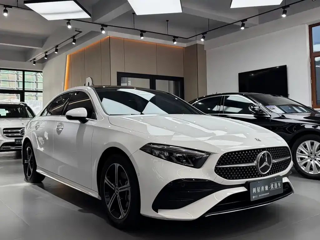 Mercedes-Benz A-Class — фото 10