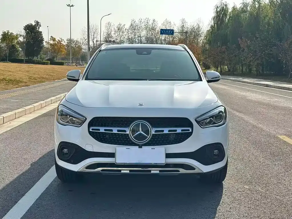 Mercedes-Benz GLA — фото 6