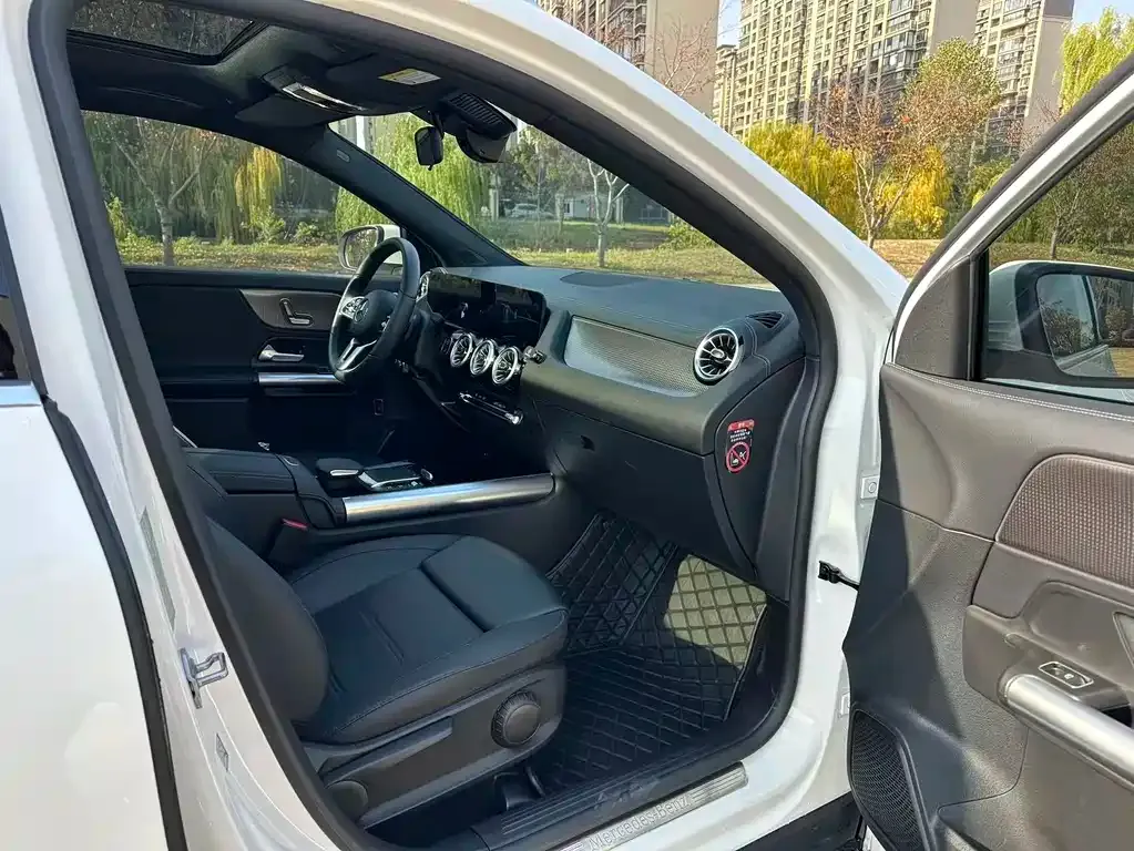 Mercedes-Benz GLA — фото 7