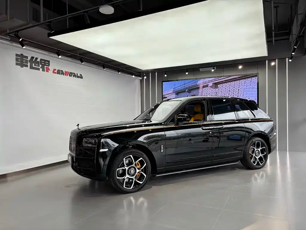 Rolls-Royce Cullinan — фото 1