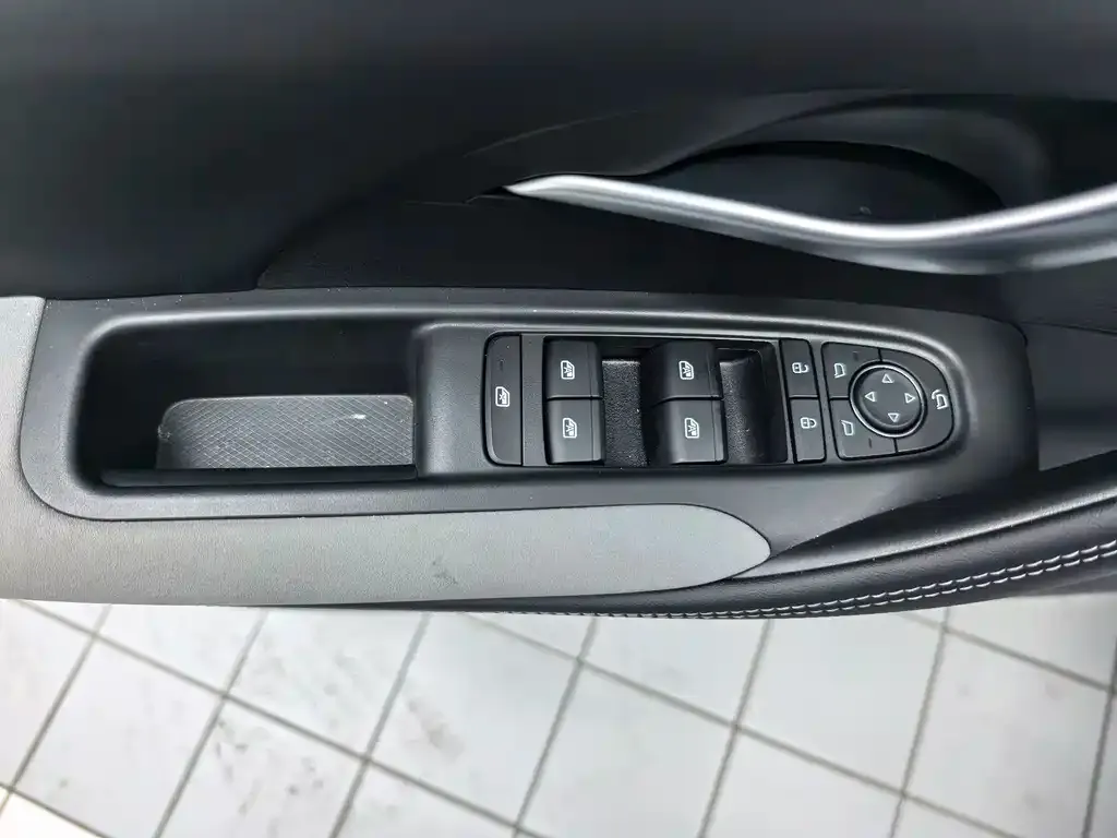 BYD Seal 05 DM-i — фото 4
