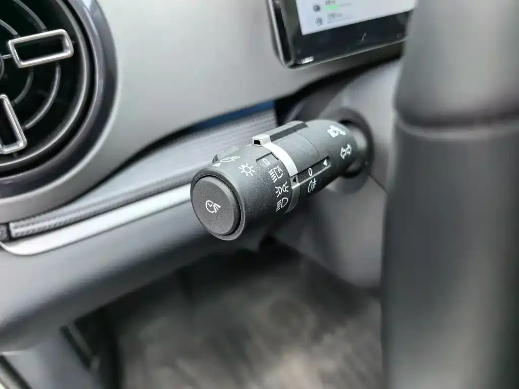BYD Seal 05 DM-i — фото 2