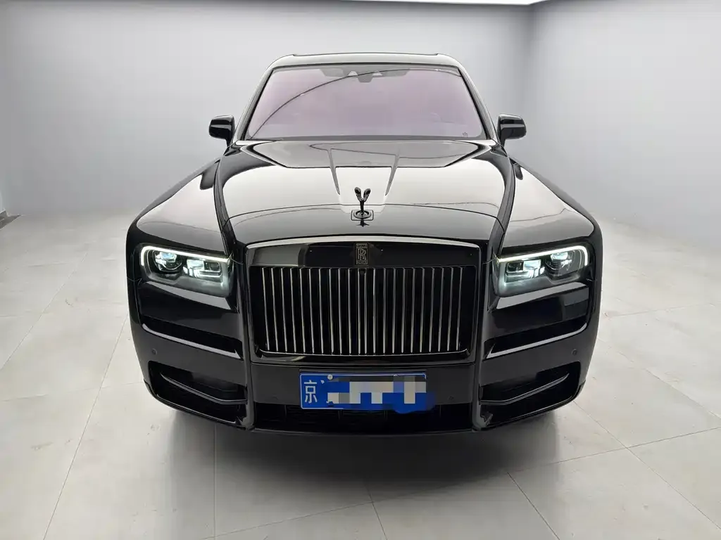 Rolls-Royce Cullinan — фото 1