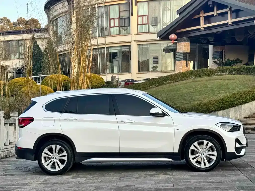 BMW X1 — фото 4