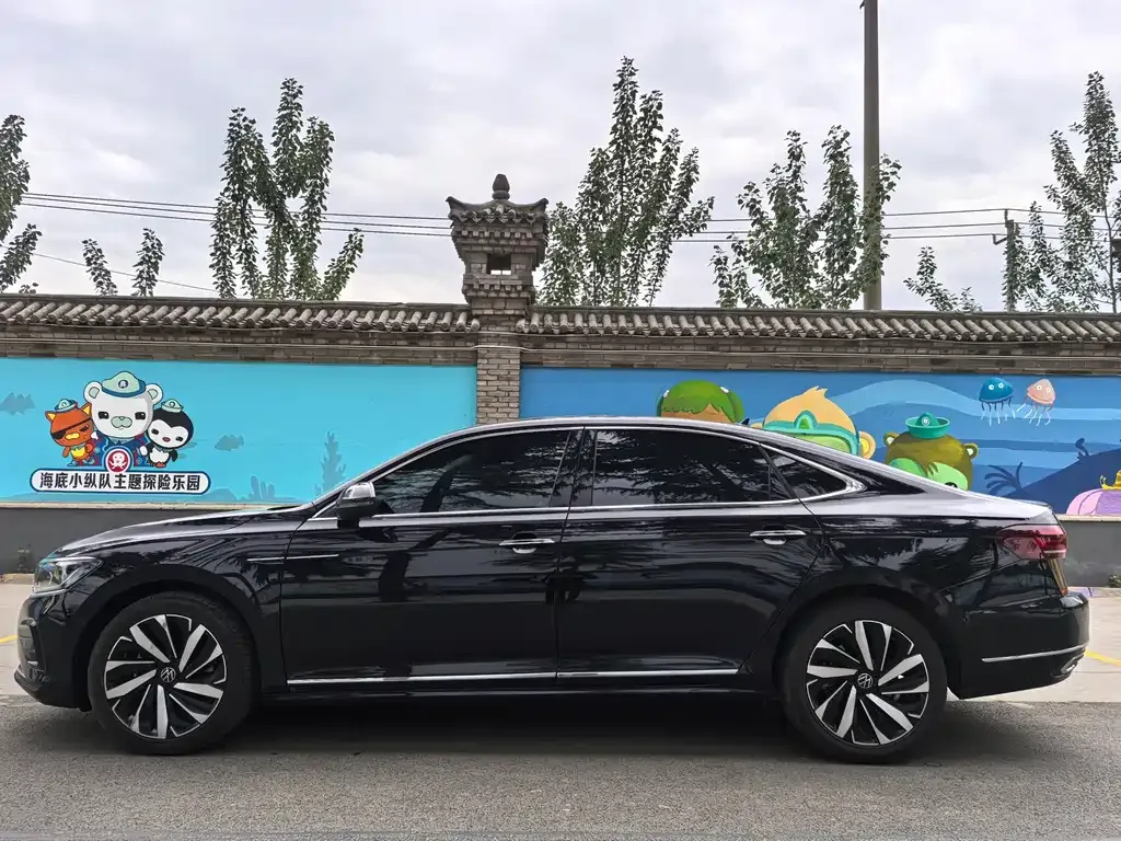 Volkswagen Passat — фото 10