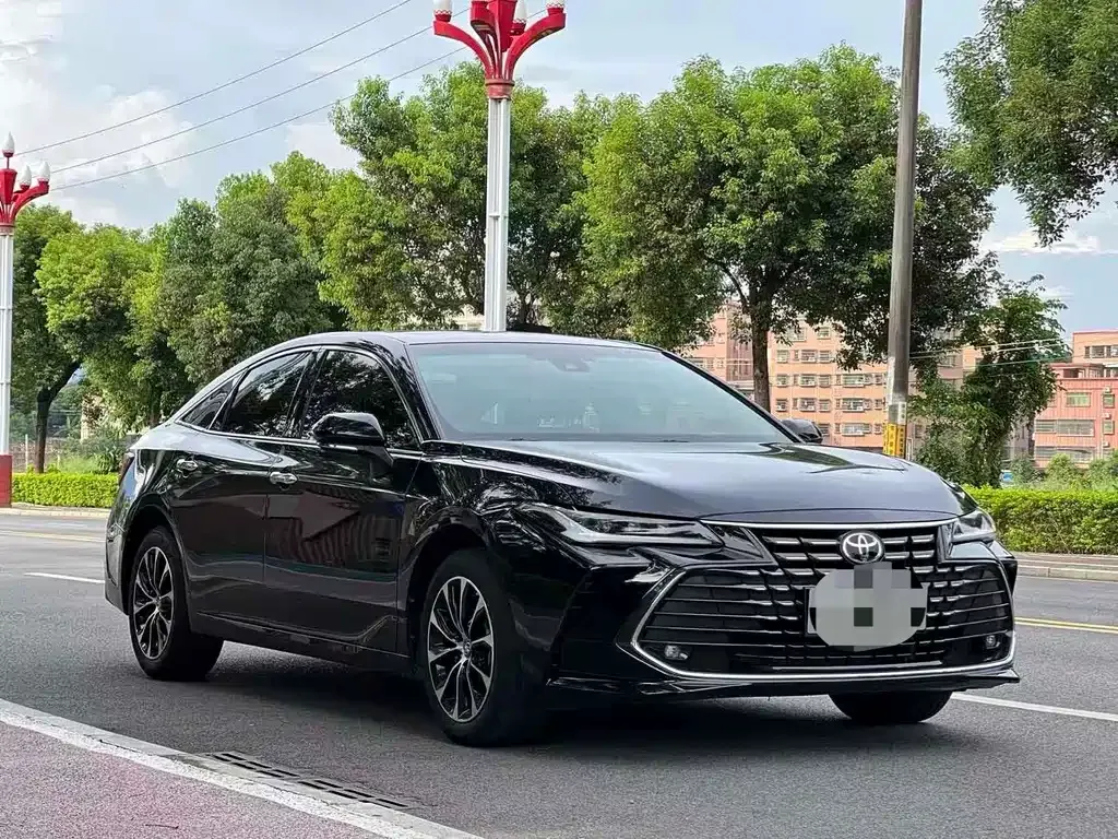 Toyota Avalon — фото 3