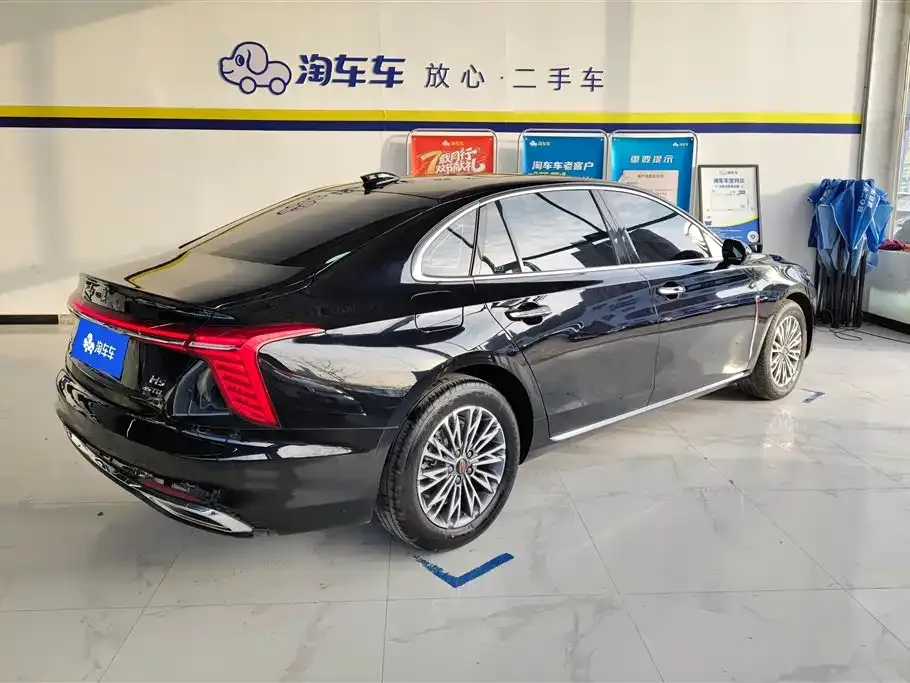 Hongqi H5 — фото 3