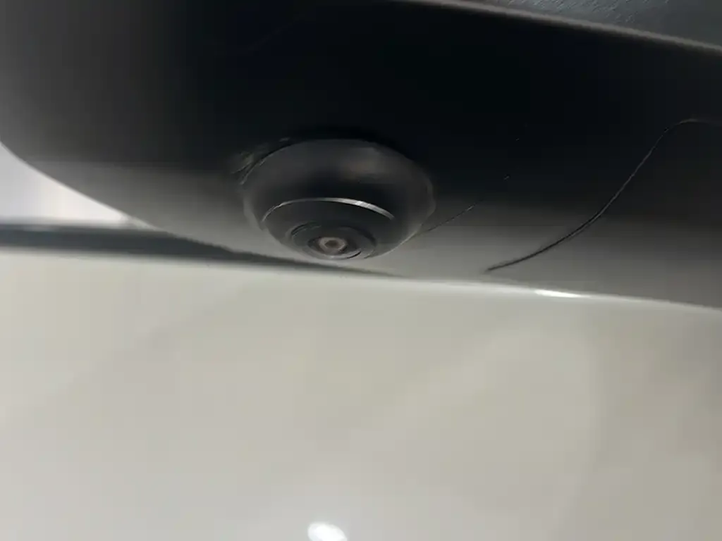 Toyota RAV4 — фото 10