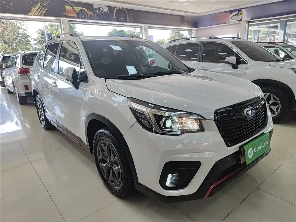 Subaru Forester — фото 2